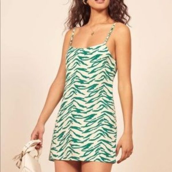 Reformation Dresses & Skirts - Reformation Lindsay Zig Zag Dress, Size 0, NWT